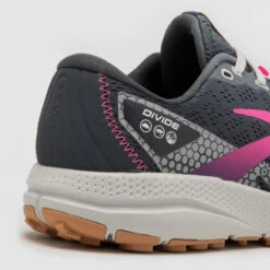 CHAUSSURE DE TRAIL RUNNING POUR FEMME BROOKS DIVIDE 3 EBONY -Chaussures Confortables chaussure de trail running pour femme brooks divide 3 ebony 7